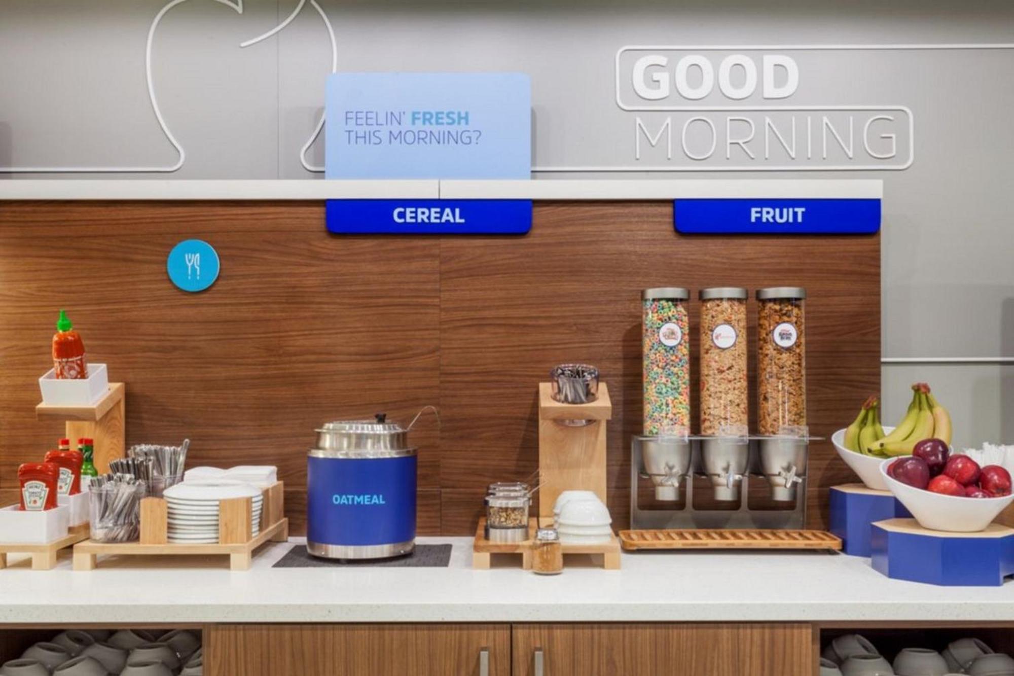 Holiday Inn Express & Suites Chicago - Oak Forest By Ihg Екстер'єр фото